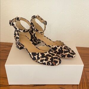CAbi Kiki Ankle Strap block-heel shoes in a leopard print pattern. Size 9